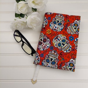 Skull Book Cover, Fabric Book Cover, Book Sleeve, Book Protector, Padded Book Cover, Gifts For Booklover, Gifts For Him, Gifts For Her