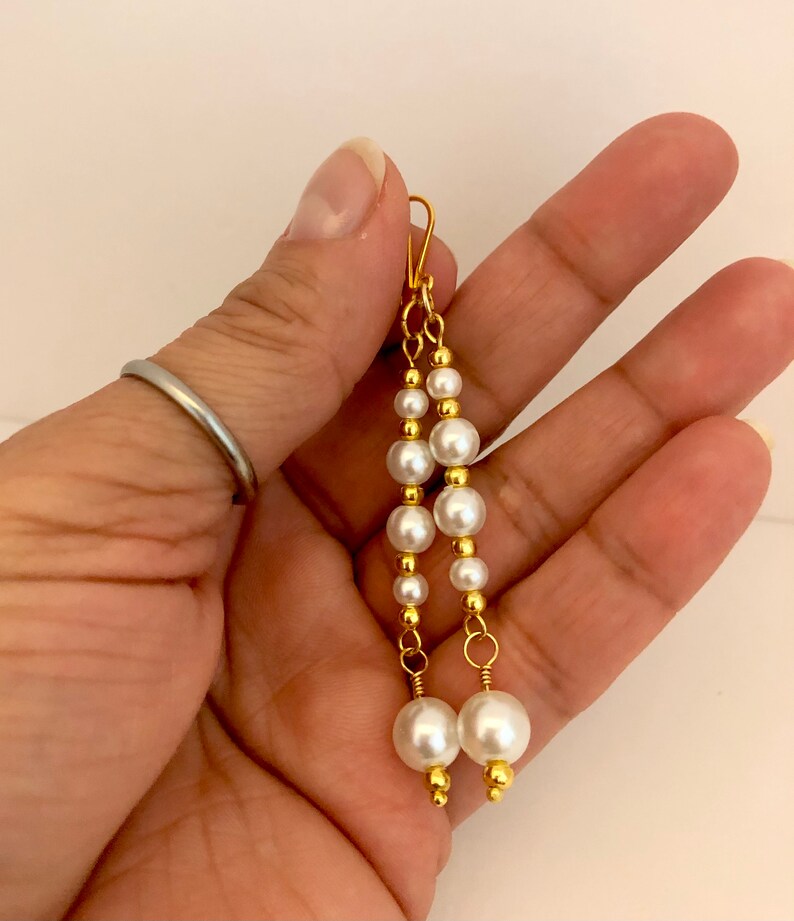 Five Pearl Earrings Pearl and Gold Earrings Multi-White Pearl and Gold Beaded Earrings Bride/'s Pearl Earrings