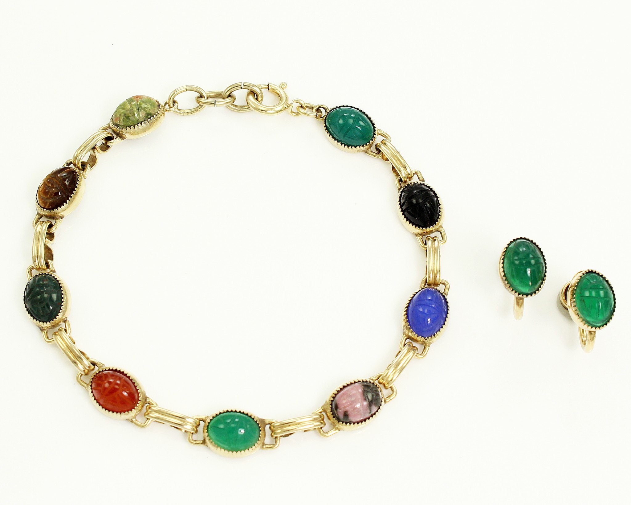 Carved Gemstone Scarab Bracelet 10k Yellow Gold 7