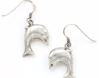 Vintage Dolphin Sterling Dangle Earrings, Vintage 925 Silver Sea Life Drop Earrings, 1980s Sterling Dolphin Earrings, Vintage Jewelry