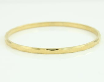 Vintage Monet Gold Tone Bangle Bracelet, Minimalist Modernist 925 Bracelet, Mid Century 8" Faceted Golden Bangle, Vintage Jewelry