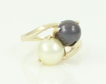 Vintage 10K Black White Pearl Bypass Ring, 10K Cultured Akoya Pearl Bypass Ring, Vintage Pearl Ring, June Birthstone, Vintage Jewelry