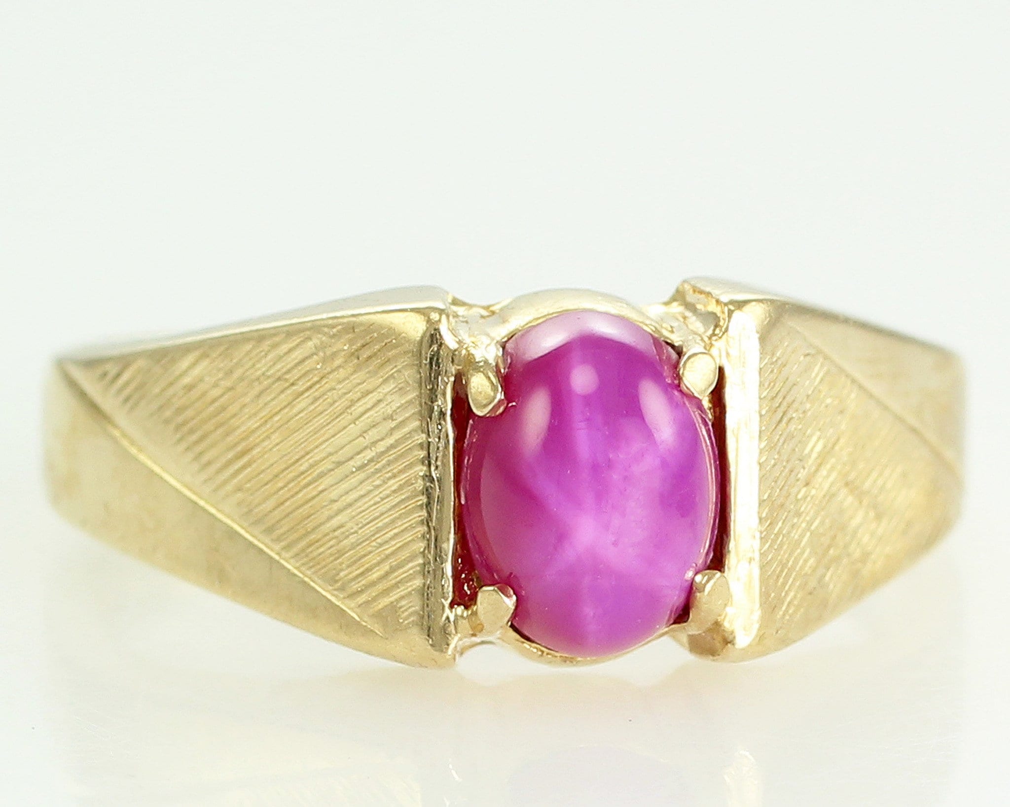 Vintage 10K Yellow Gold Created Star Ruby Man's Ring Size 9.75 - Men's