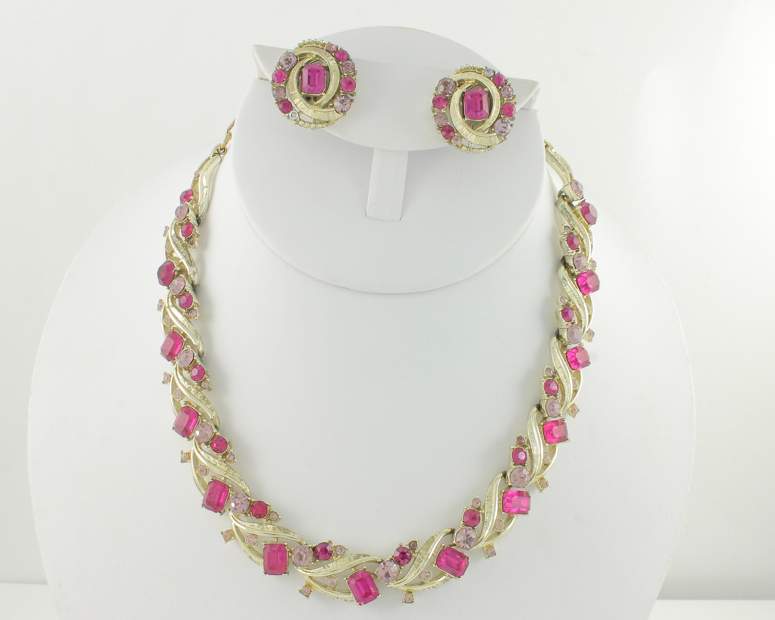 Hot pink rhinestone jewelry best sale