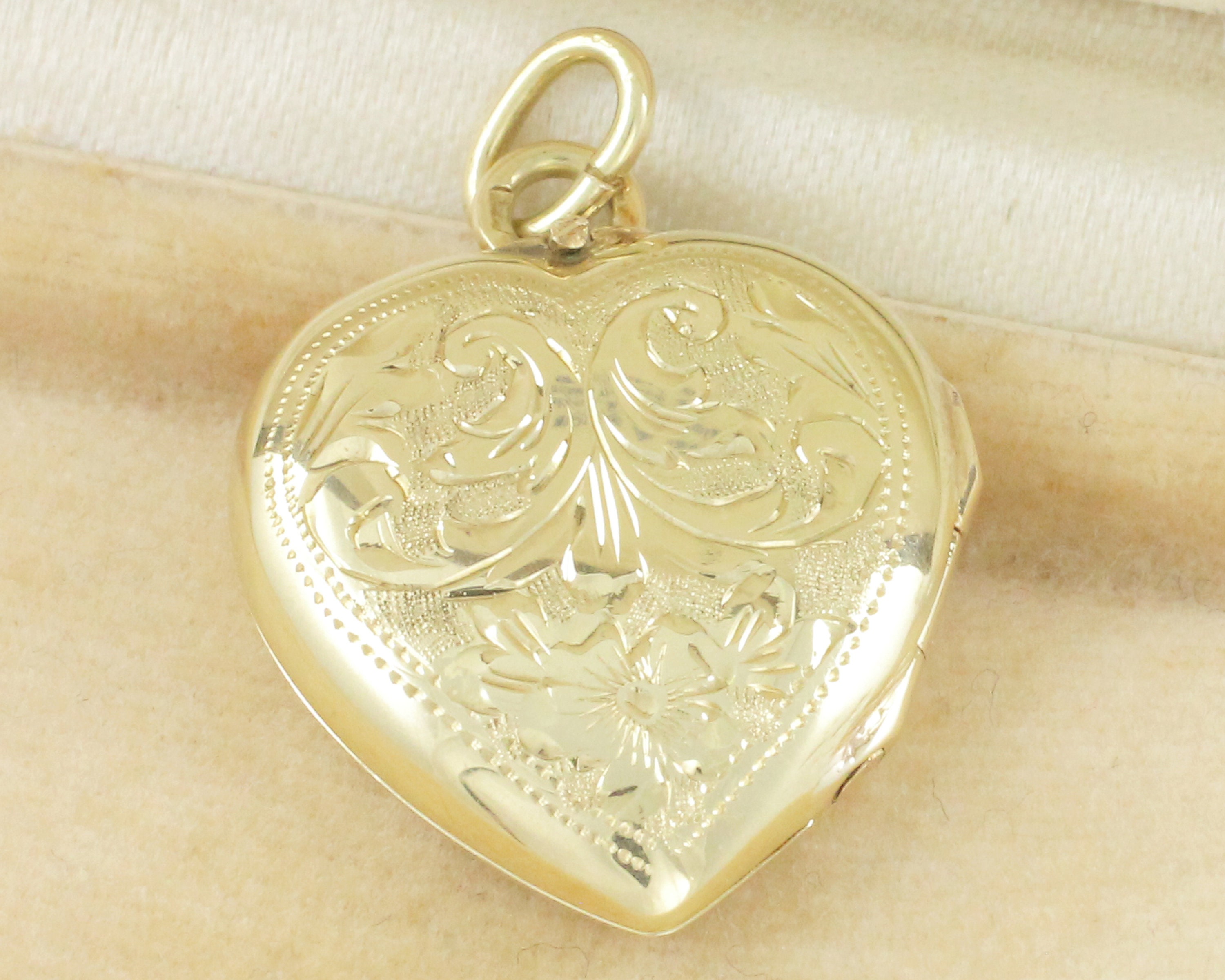 Antique Gold Heart Locket in 14K