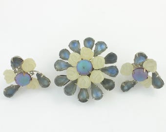 Vintage Blue Saphiret Glass Frosted Plastic Flower Brooch Earring Set, Mid Century Frosted Blue Rhinestone Jewelry Set,  Vintage Jewelry