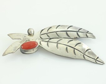 Vintage Southwestern Sterling Silver Coral Double Feather Brooch, Vintage 925 Sterling Mediterranean Coral Pin, Vintage Pin,Vintage Jewelry