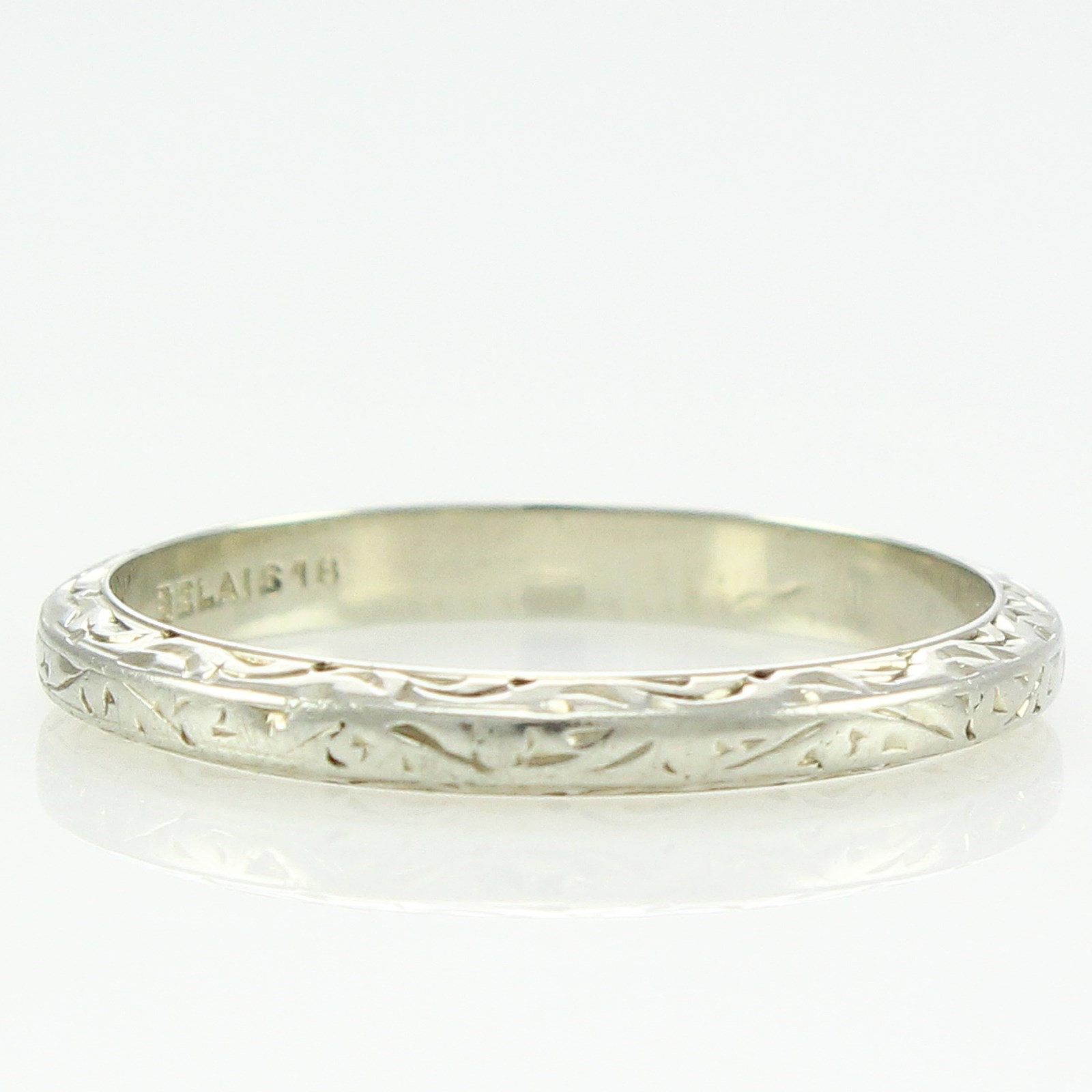 Antique White Gold Engraved Wedding Band Art Deco 18K