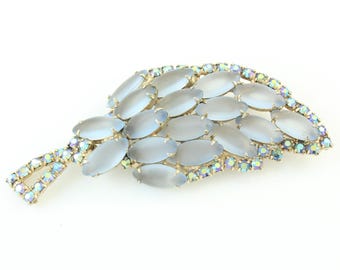 Vintage Pale Blue Frosted Glass Aurora Borealis Rhinestone Flower Brooch, Something Old and Blue, Vintage Brooch, Vintage Jewelry
