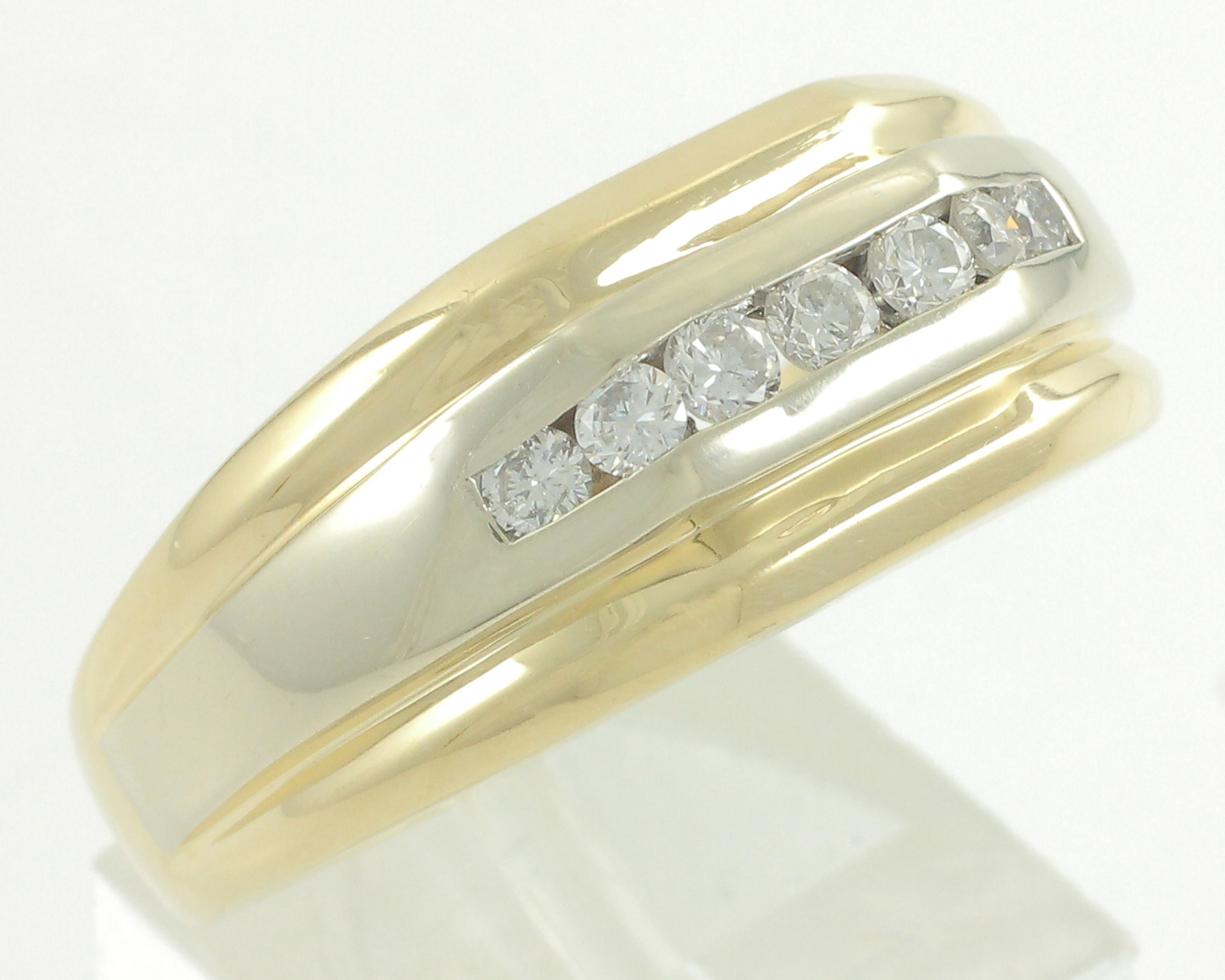 Wedding Ring With Diagonal Milgrain Lines 14k 2-Tone Gold