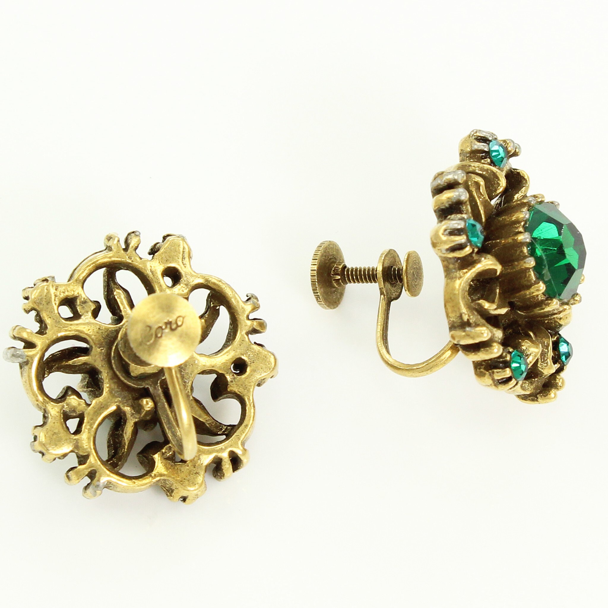 coro-green-rhinestone-necklace-antique-gold-tone-baroque-scroll