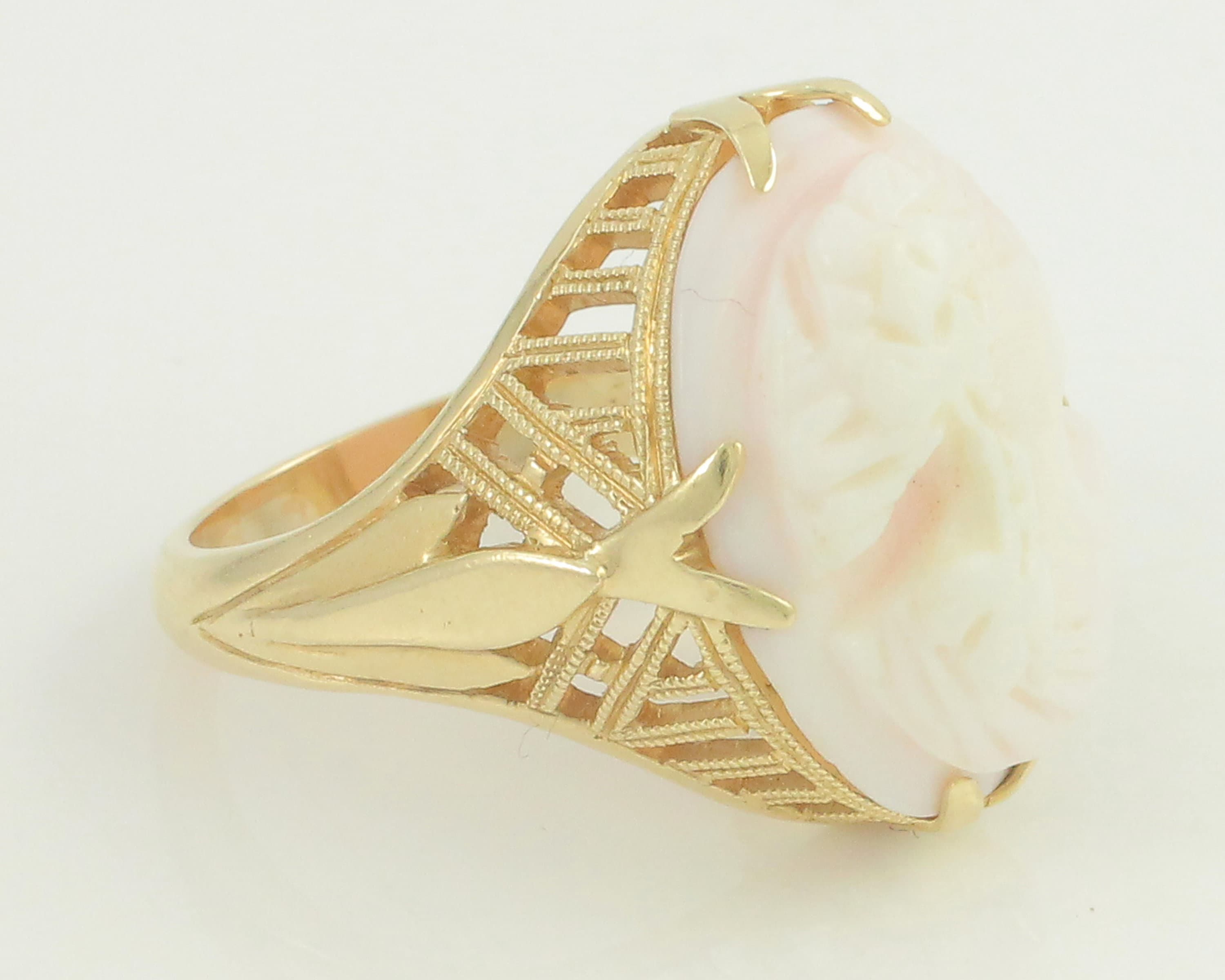 Vintage 14K Pink Cameo Ring, Vintage 14K Gold Glass Cameo Ring, Size 5.5 14K Cameo Ring, Vintage