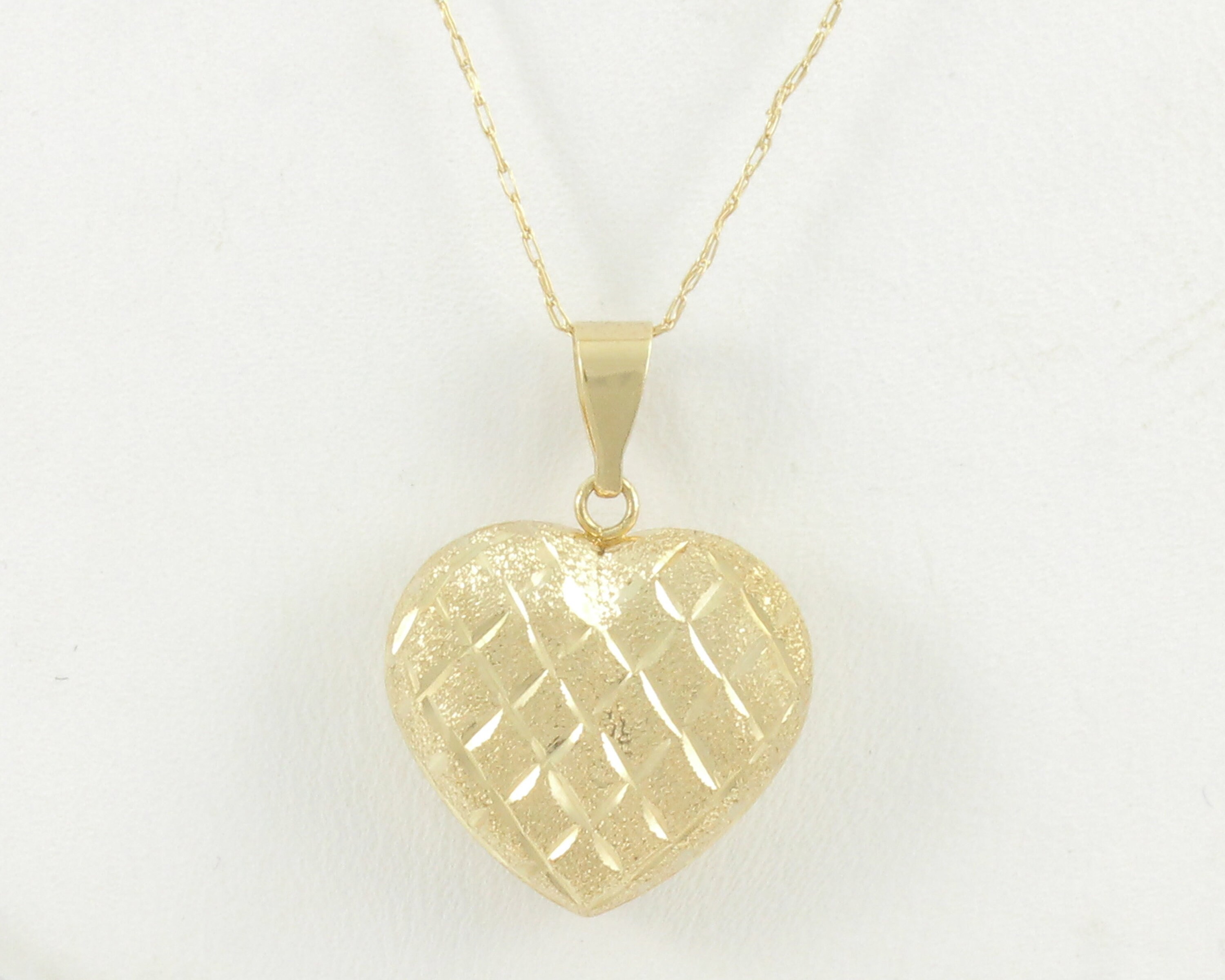 Jcm 10k deals heart necklace