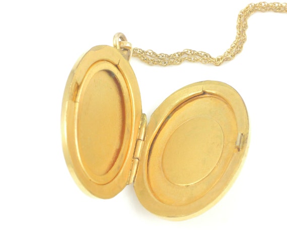 Vintage Gold Filled Cameo Locket Necklace, 1930s … - image 6