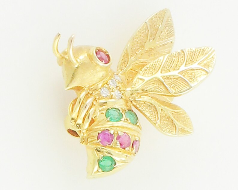 Bee Pin Gold Diamond Emerald Ruby 14K Yellow Gold Wasp Yellow Jack Bumble Bee Brooch circa 1980 Vintage Fine Jewelry