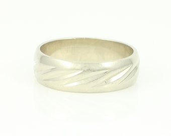 Vintage 14K White Gold Wedding Ring, Vintage 14K Diagonal Detail 5.8mm Band, Size 7.5 White Gold Band, 1970s Wedding Band, Vintage Jewelry