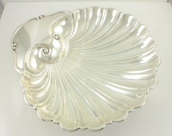 Vintage Sterling Silver Shell Shaped Serving Dish, Mid Century Sterling Silver Footed Shell Dish, Sterling Silver Holloware Dish 454 Gram