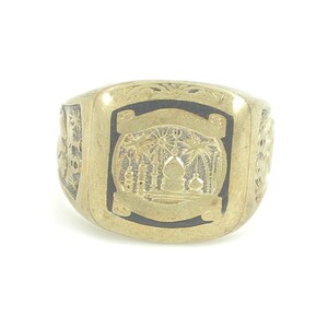 Western governors shop university class ring