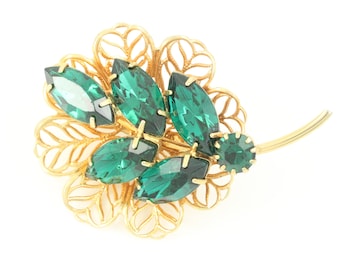 Vintage Green Rhinestone Flower Brooch, 1960s Gold Tone Deep Green Rhinestone Pin,Green Rhinestone Filigree Leaf Boutonniere,Vintage Jewelry