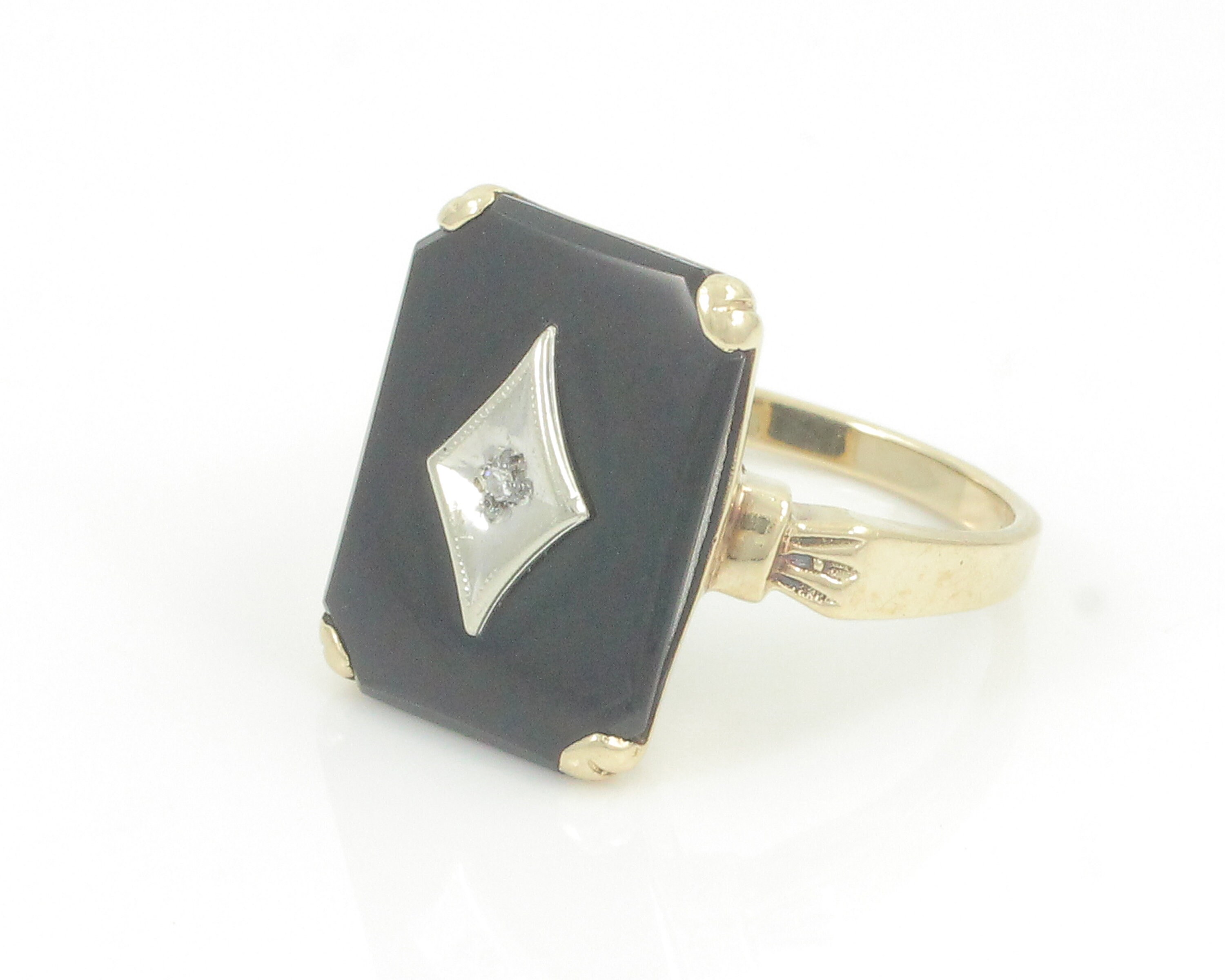 Vintage 10 Karat Yellow Gold Onyx and Diamond Cat Ring Size 10