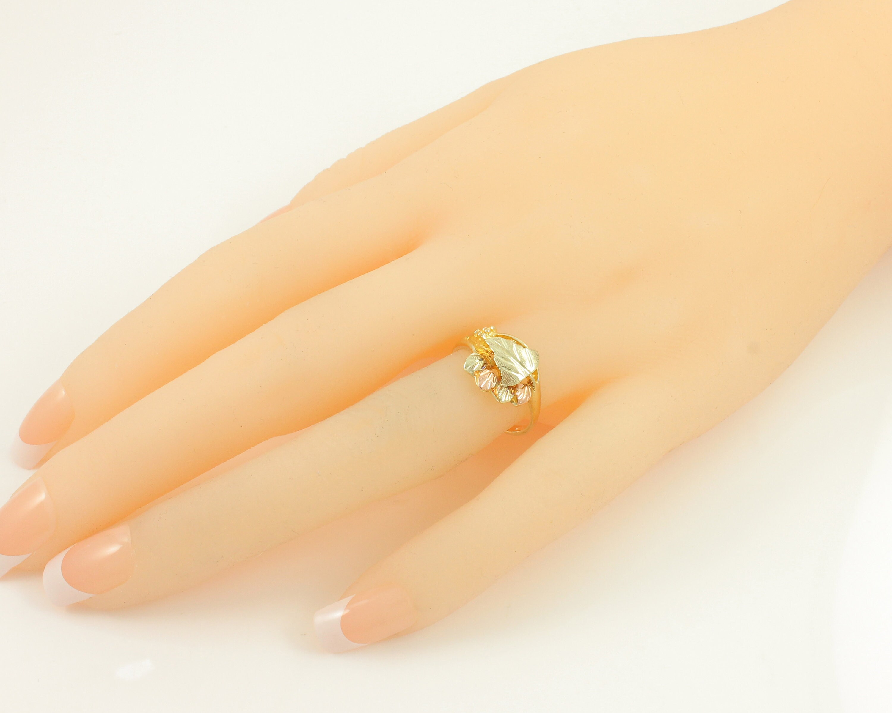 10K Black Hills Gold Ring, Grapes Leaves TriColor 10K Gold Ring, Black