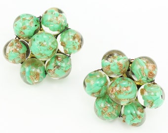 Vintage Green Sommerso Glass Earrings, Vintage Green Venetian Aventurina Glass Bead Clip On Earrings, Murano Glass Earrings, Vintage Jewelry