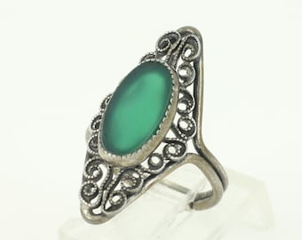 Vintage Beau Sterling Green Chalcedony Filigree Ring, Vintage Sterling Silver Filigree Chalcedony Ring Size 5.5 Adjustable, Vintage Jewelry