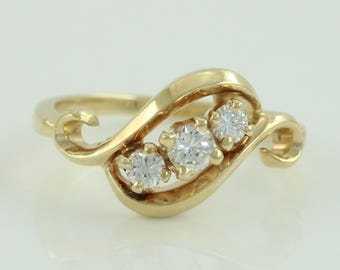 Vintage Diamond 3 Stone Ring, 14K Gold .25 CT Diamond Size 4 Ring, .25 CT TW Diamond Past Present Future Ring, Diamond Ring, Vintage Jewelry