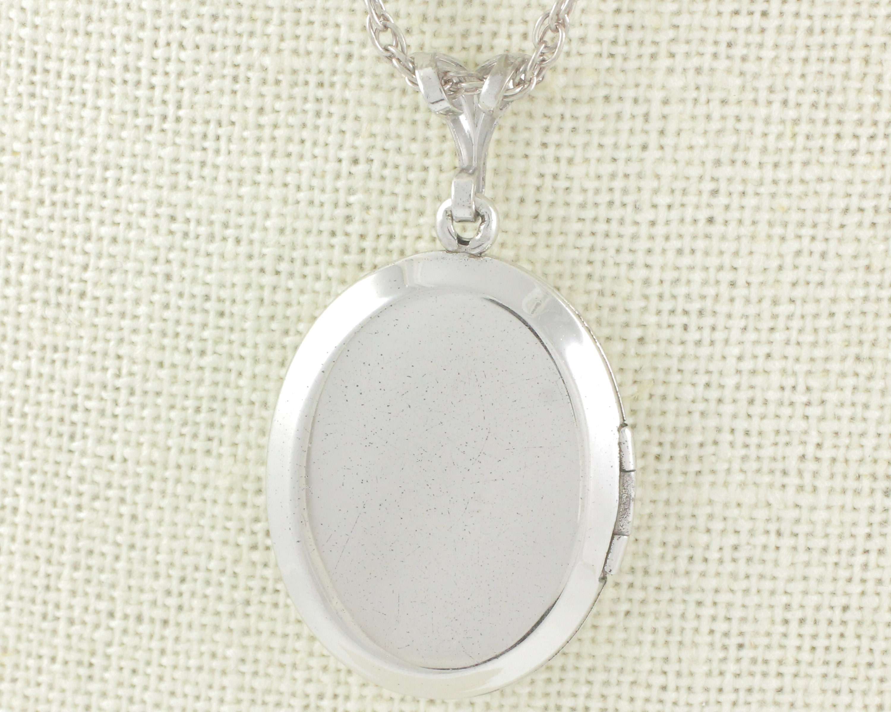 Vintage Etched Oval Picture Locket Necklace Sterling Silver