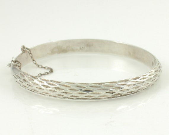 6.25”, vintage Sterling silver bracelet, 925 bold circle chain monogram  “MOJ”