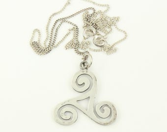 Vintage Sterling Silver Triskele Pendant Necklace, 925 Sterling Silver Celtic Triskelion Pendant 18" Necklace, Vintage Jewelry