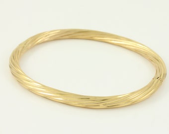 Vintage 18K Ribbed Hinged Bangle Bracelet, 18K Yellow Gold Twisted Rib Bracelet c1980, Vintage 18K Hinged Bangle 6 1/2 Inch, Vintage Jewelry