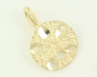 Vintage 14K Sand Dollar Charm, 1980s Diamond Cut 14K Sand Dollar Pendant, Vintage Solid 14K Beach Sea Theme Necklace Charm, Vintage Jewelry