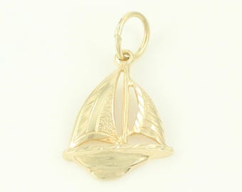 Vintage 14K Sail Boat Charm, 1980s Diamond Cut 14K Sailboat Pendant, Vintage 14K Sailboat Necklace Charm, Solid 14K Sailboat,Vintage Jewelry
