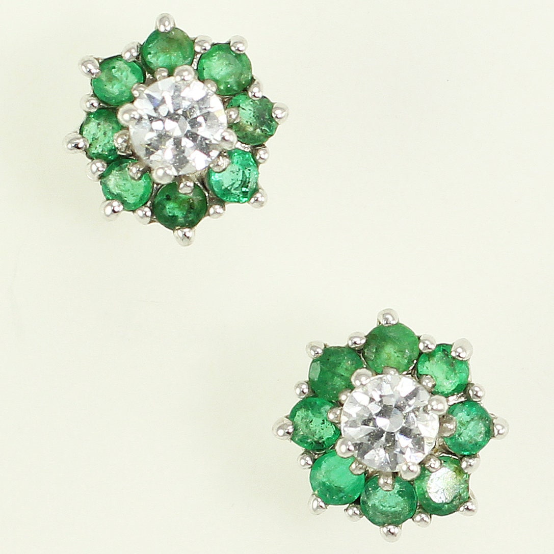 small emerald earrings studs