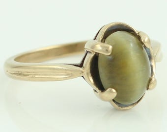 Vintage 10K Cats Eye Green Chrysoberyl Ring, 10K Yellow Gold 2 CT Catseye Chrysoberyl Ring, 1960s Catseye Ring Size 6 3/4, Vintage Jewelry