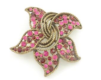 Vintage Kramer Pink Red Rhinestone Brooch, Kramer of New York Pink Starfish Pin, Pink Rhinestone Boutonniere, Vintage Jewelry,Estate Jewelry