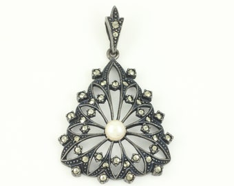 Vintage Sterling Silver Marcasite Pearl Pendant, 925 Silver Marcasite Freshwater Pearl Necklace Pendant, Vintage Jewelry, Estate Jewelry