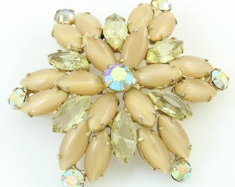 Vintage Cats Eye Glass Rhinestone Brooch, Large 1960s Tan and Pale Yellow Marquise Rhinestone Brooch, Vintage Rhinestone Pin,Vintage Jewelry