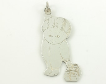 Vintage Sterling Silver Baby with Present Lunt, Vintage Lunt Sterling Silver Toddler Ornament, Vintage Jewelry, Vintage Christmas Ornament