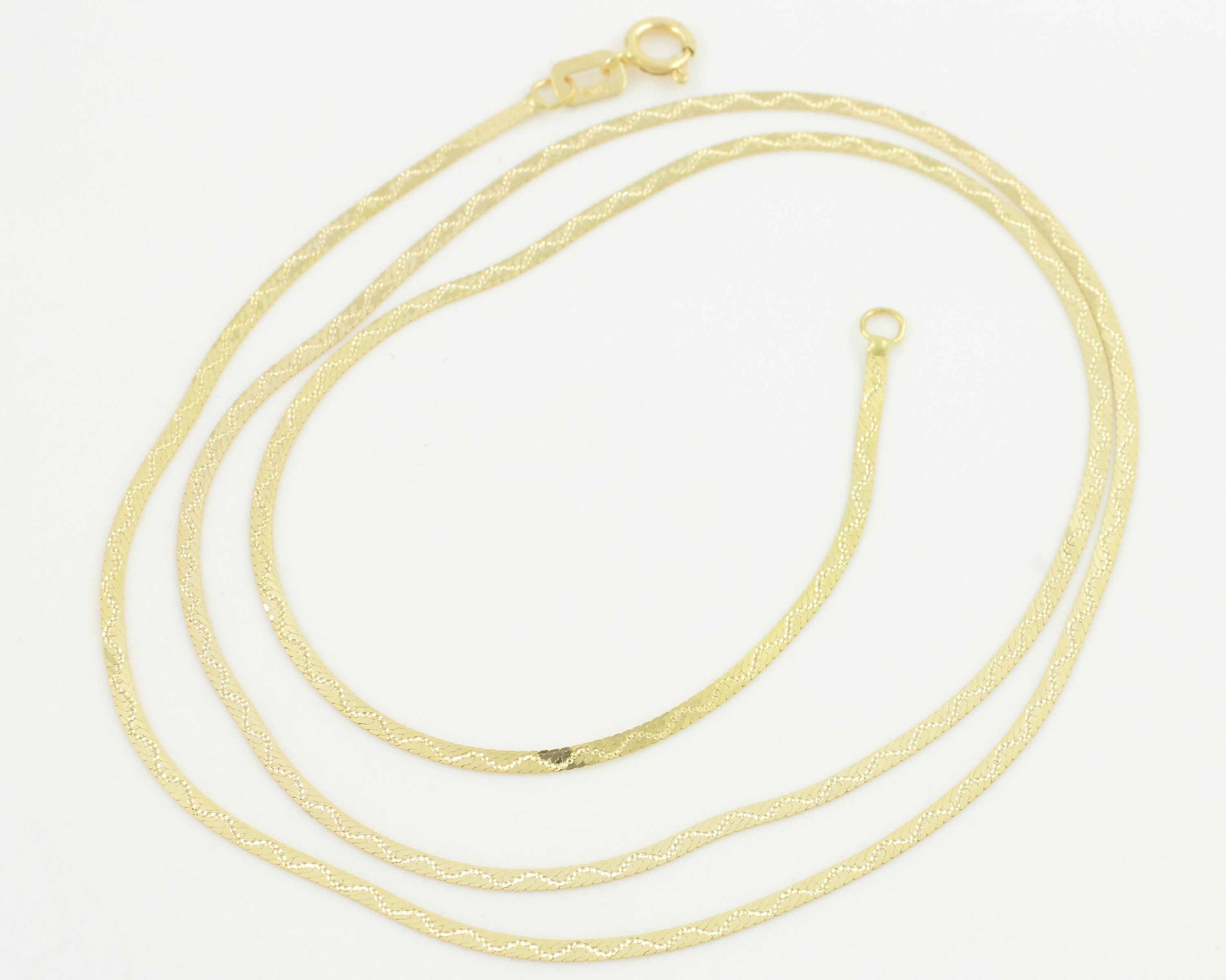 10K Patterned Herringbone Necklace 18, 1980s 10K Yellow Gold Chain 18