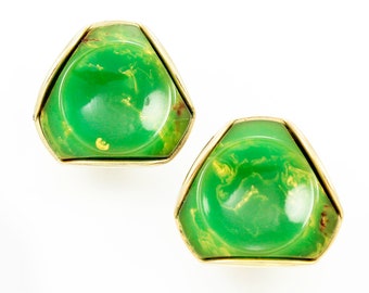 Green Bakelite Earrings - 1940s Creamed Spinach Geometric Clip On Earrings - Vintage Jewelry