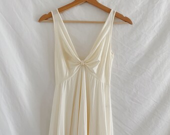Vtg Satin Cotton Long Nightgown Vtg 80s Satin Nightgown Shiny Anastasia Gown Brushed Cotton Lace embroidery Long Nightgown Lingerie L 50
