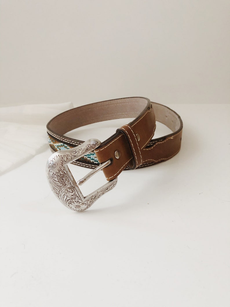 Vtg Leather and Beaded Western Belt