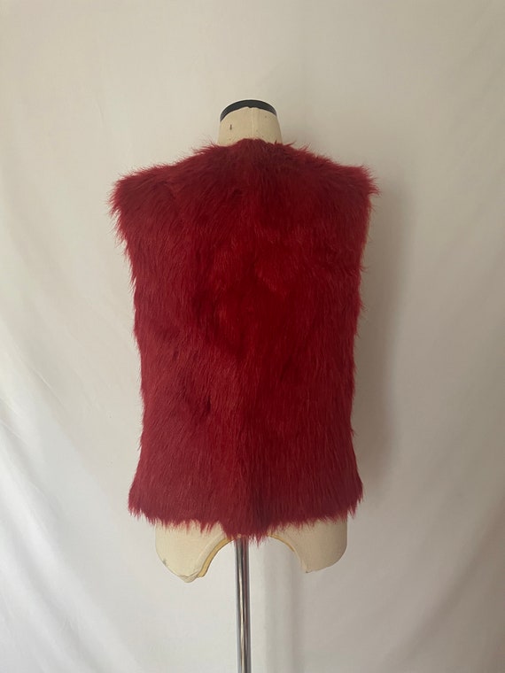 90’s Red Suede and Faux Fur Vest - image 3