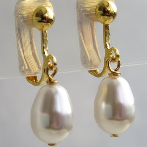 Clip On Earrings For Non Pierced Ears. | Gold Plated, Dangle Drop Swarovski White Crystal Pearl Clip On Earrings.