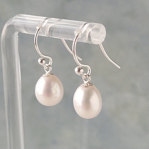 925 Sterling Silver Freshwater Pearl Drop Dangle Earrings. White Freshwater Pearl Hook Earrings.