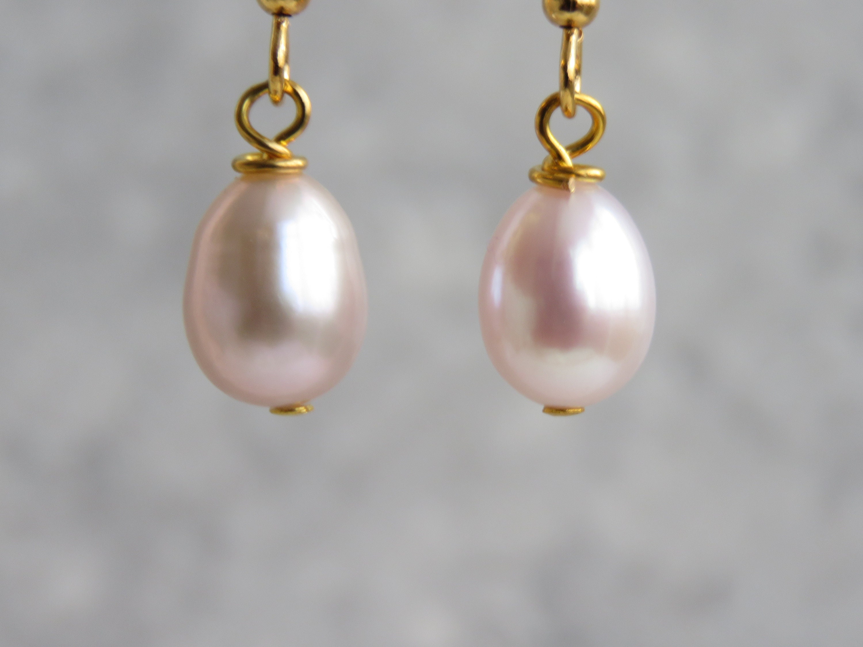 Orecchini Di Perle Di Conchiglia Placcati In Argento: Lo Stile Contemporaneo Per Ogni Donna