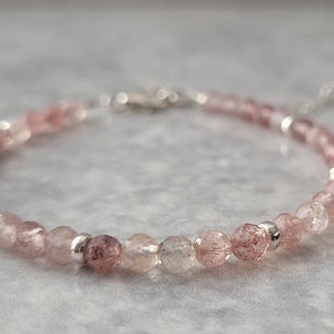 Rubin Quarz Edelstein Stacking Armband. 925 Sterling zierliches Halbedelstein Armband Länge verstellbar