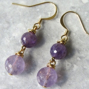 Schlichte Amethyst Ohrringe. Gold, Silber, Rose Gold überzogene Haken.